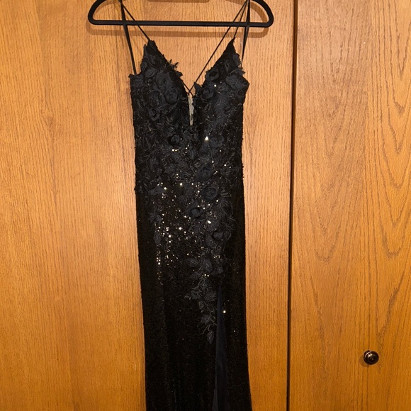 Dresses & Skirts - Black prom dress